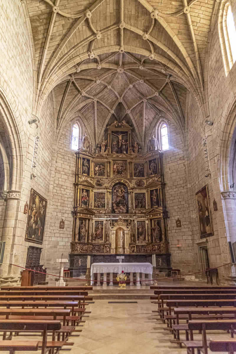 Zaragoza - Sadaba 06 - iglesia de Santa María.jpg